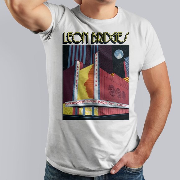 Gildan "Leon Bridges" Unisex T-Shirt / White M-2XL - Picture 1 of 2